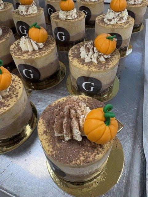 Gresskar & Sjokolademoussekake, 2pk